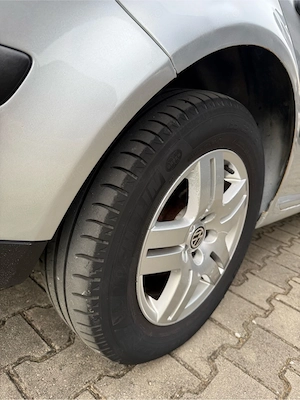 Vând Volkswagen Bora 1,9TDI 2004 VW - imagine 4