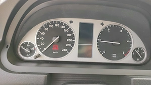 Vând Mercedes B 200 CDI - imagine 6