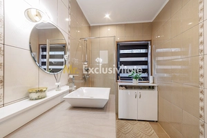 Casa exclusivistă 5 camere cu vedere panoramică Mioveni-Argeş - imagine 14