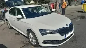 Skoda Superb - imagine 2