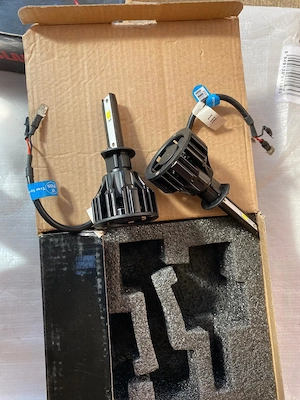 Becuri auto LED cu soclu H1 - imagine 4