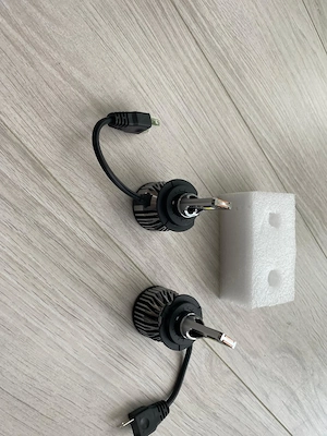 Becuri auto LED cu soclu H7, potrivite pentru faza scurtă sau lungă - imagine 2