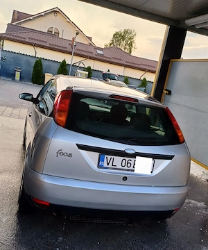 Vand ford focus 1 in 2 usi. - imagine 3