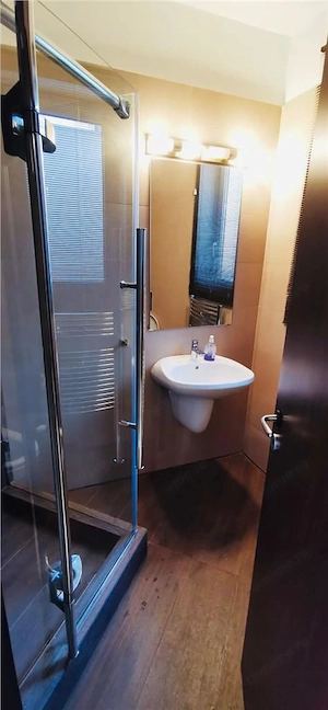 INCHIRIERE APARTAMENT 5 CAMERE DUPLEX ZONA NICOLAE CARAMFIL HERASTRAU SECTOR 1 - imagine 19