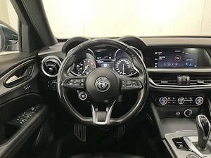 Alfa Romeo Stelvio - imagine 6