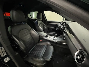 Alfa Romeo Stelvio - imagine 10