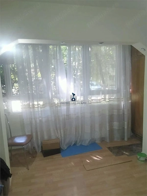 Vanzare Apartament 3 Camere Semidecomandat Aleea Ciceu