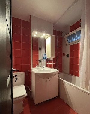 Vanzare Apartament 2 Camere Semidecomandat Bld. Obregia - imagine 12