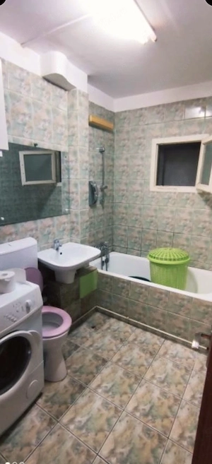 Vand apartament 2 camere  - imagine 5