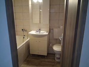 Inchiriez apartament de 2 camere in zona Complexului Studentesc - imagine 3