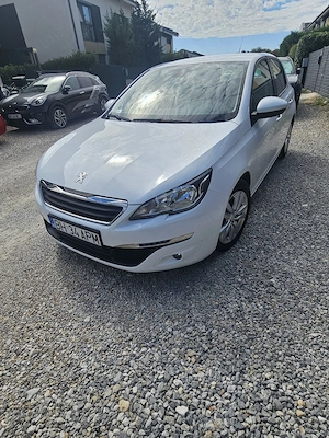 Peugeot 308 - imagine 4