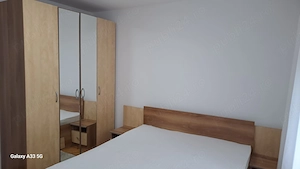 Dau in chirie apartament 3 camere  - imagine 9