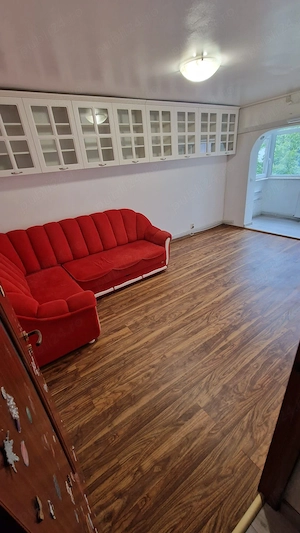 Vând apartament 3 camere, decomandat, in Iasi, Galata 1 (str.Vamasoaia), doua băi, mobilat utilat - imagine 3