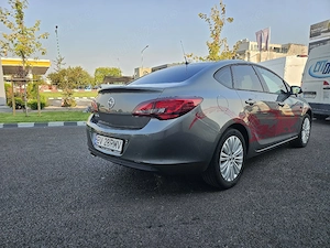 Opel Astra J 1.4 140Hp 2019 - imagine 4