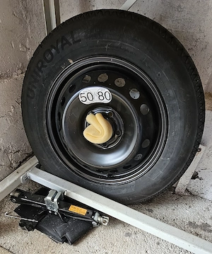 Vand roata de rezerva Nissan Qashqai si cric