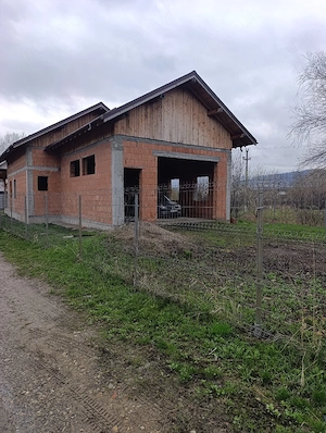 Casa la rosi, Piatra Neamț 
