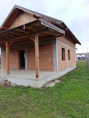 Casa la rosi, Piatra Neamț  - imagine 7