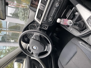 BMW seria 3 318d - imagine 4