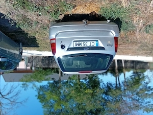 Vând acest ford 2006