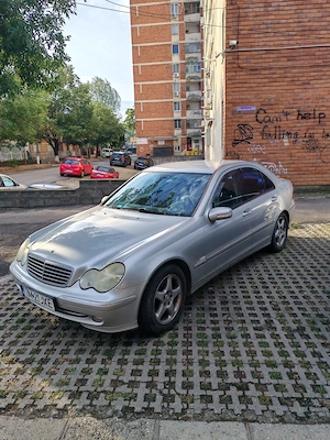 Vând Mercedes c 200 komlressor 165 cp 190000km 3000 lei - imagine 7
