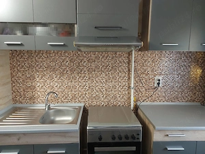 Vând apartament cu 2 camere, semidecomandat, zonă bună dn Municipiul Călărași  - imagine 2