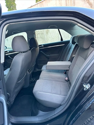 Vand Volkswagen jetta 1.9 tdi an fab 2008  prim proprietar  - imagine 8