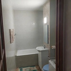 Apartament 1 camera decomandat etaj 1  Aradului aproape de Piata Verde mobilat utilat - imagine 8