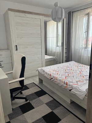 Proprietar închiriez apartament 3 camere  - imagine 5