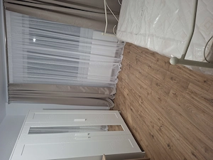 Dau in chirie ap 3 camere in Manastur pe Mehedinti mobilat complet la prima inchiriere rrnovat recen - imagine 1