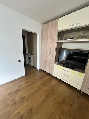 Apartament 2 camere de închiriat Zona centrală liniștită. - imagine 4