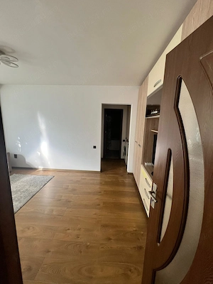 Apartament 2 camere de închiriat Zona centrală liniștită. - imagine 5