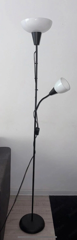 Lampadar in stare foarte buna 