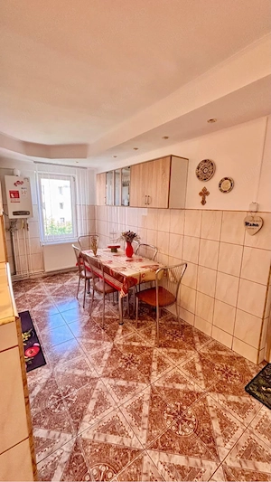 Vand urgent apartament 2 camere  - imagine 5