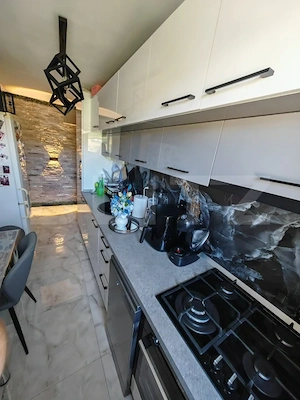  🏡 Apartament 2 camere, complet renovat + parcare  - imagine 3