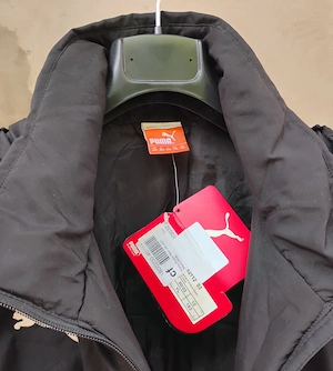 Vând geacă PUMA bărbați, largă, mare