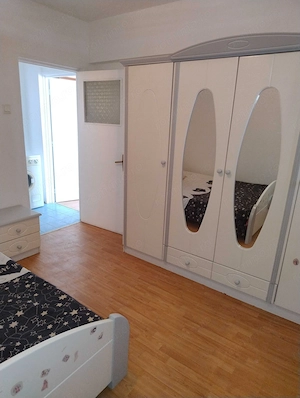 Vand 2 apartamente de 2 camere,Giurgiului,Berceni,Piata Progresul,metrou,53 mp si 50 mp - imagine 5