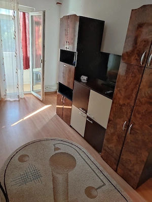 Inchiriez apartament 2 camere zona Scoala 8, Bratianu - imagine 3