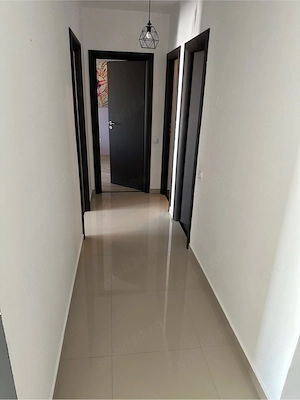 Apartament 3 camere,etaj 1, 75mp - imagine 2