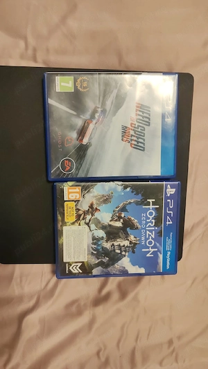 PlayStation 4 si doua jocuri 