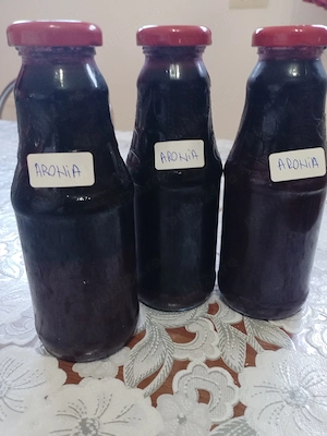 Suc de aronia de vanzare!