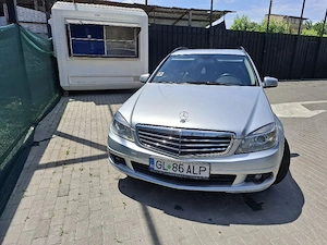 Mercedes-Benz w204 - imagine 3