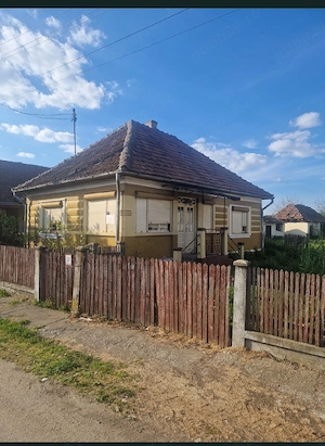 Vindem o casa cu cateva anexe!!!