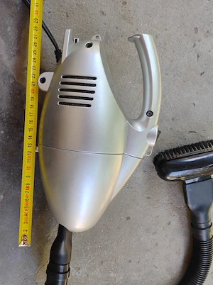 Vând aspirator electric