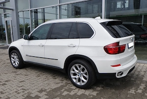 BMW X5 xDrive30d 245 CP | 2012 | 236.000 km reali | Piele neagră | Întreținut | Parcare subterană  - imagine 4
