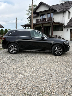 Vand Mercedes-Benz GLC 300e 4MATIC Plug-in Hybrid, 306CP, An 2021 - imagine 6