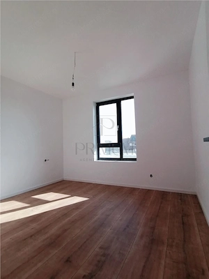 DUPLEX IN ZONA DE TOP - ASFALT -  INSTALATIE DE IRIGAT - imagine 7