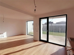 DUPLEX IN ZONA DE TOP - ASFALT -  INSTALATIE DE IRIGAT - imagine 4