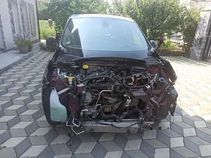 Renault Megane Scenic Bose edition - imagine 3