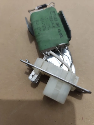 Rezistenta ventilator habitaclu regulator Opel Calibra Vectra A Astra F GM 90228759 