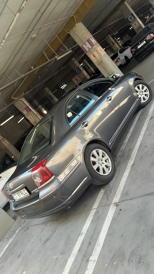 Toyota Avensis 2008 diesel 2,0 - imagine 5